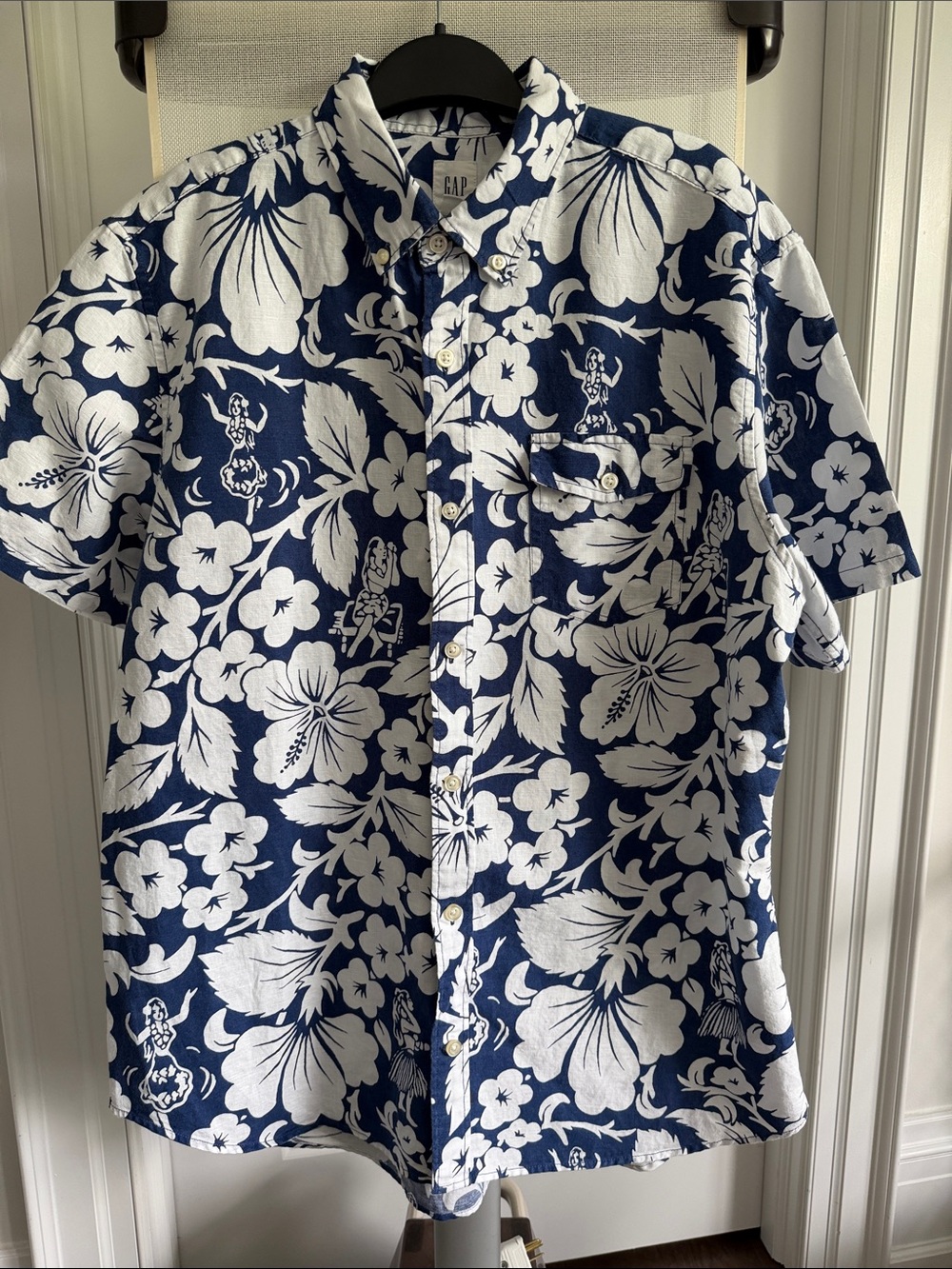 GAP Short Sleeved Shirt